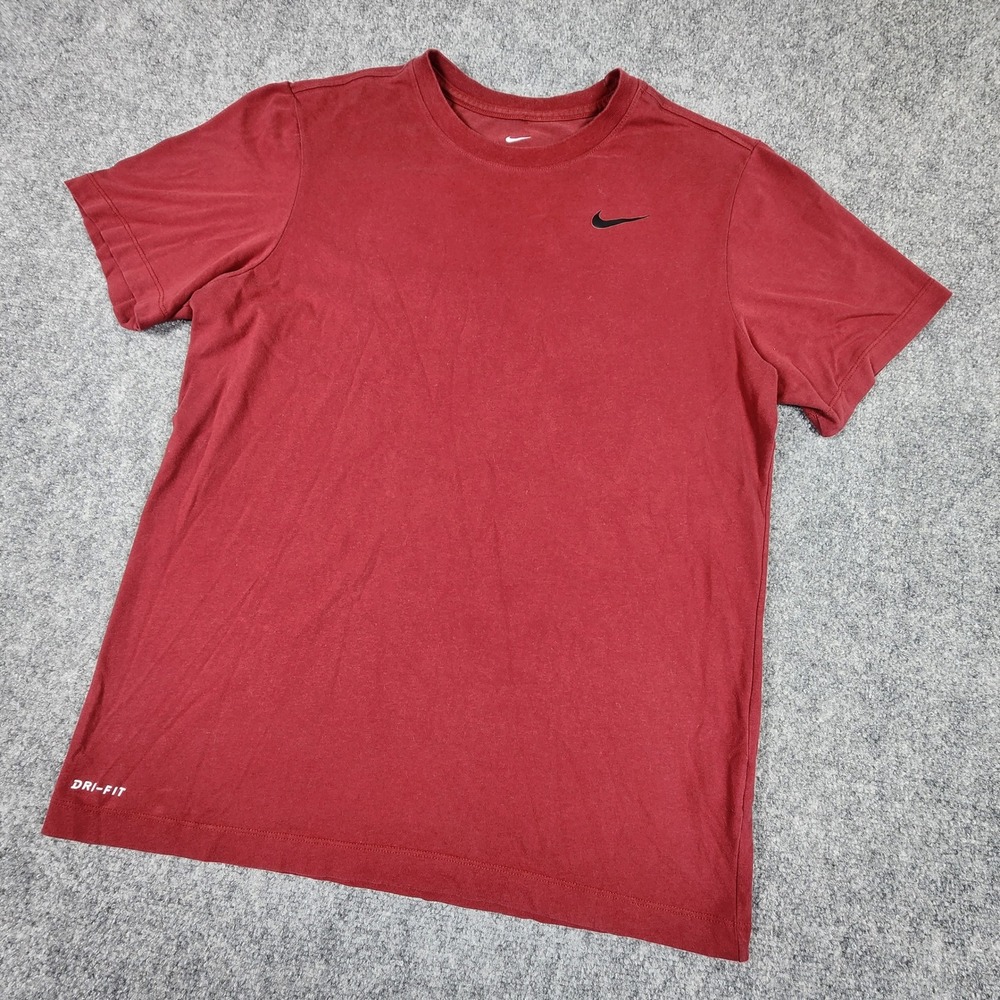 Nike Dri-FIT Mens Medium Red Short Sleeve‎ Athletic T-Shirt Swoosh Logo Maroon